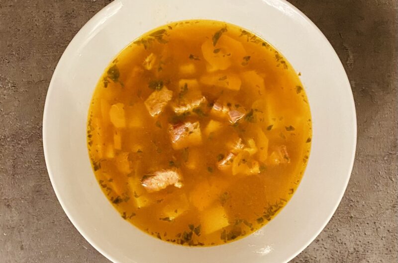 Ciorbă de legume cu bacon