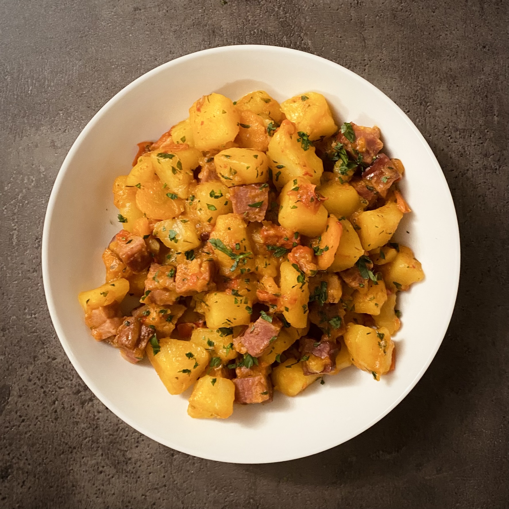 Tocăniță de legume cu bacon