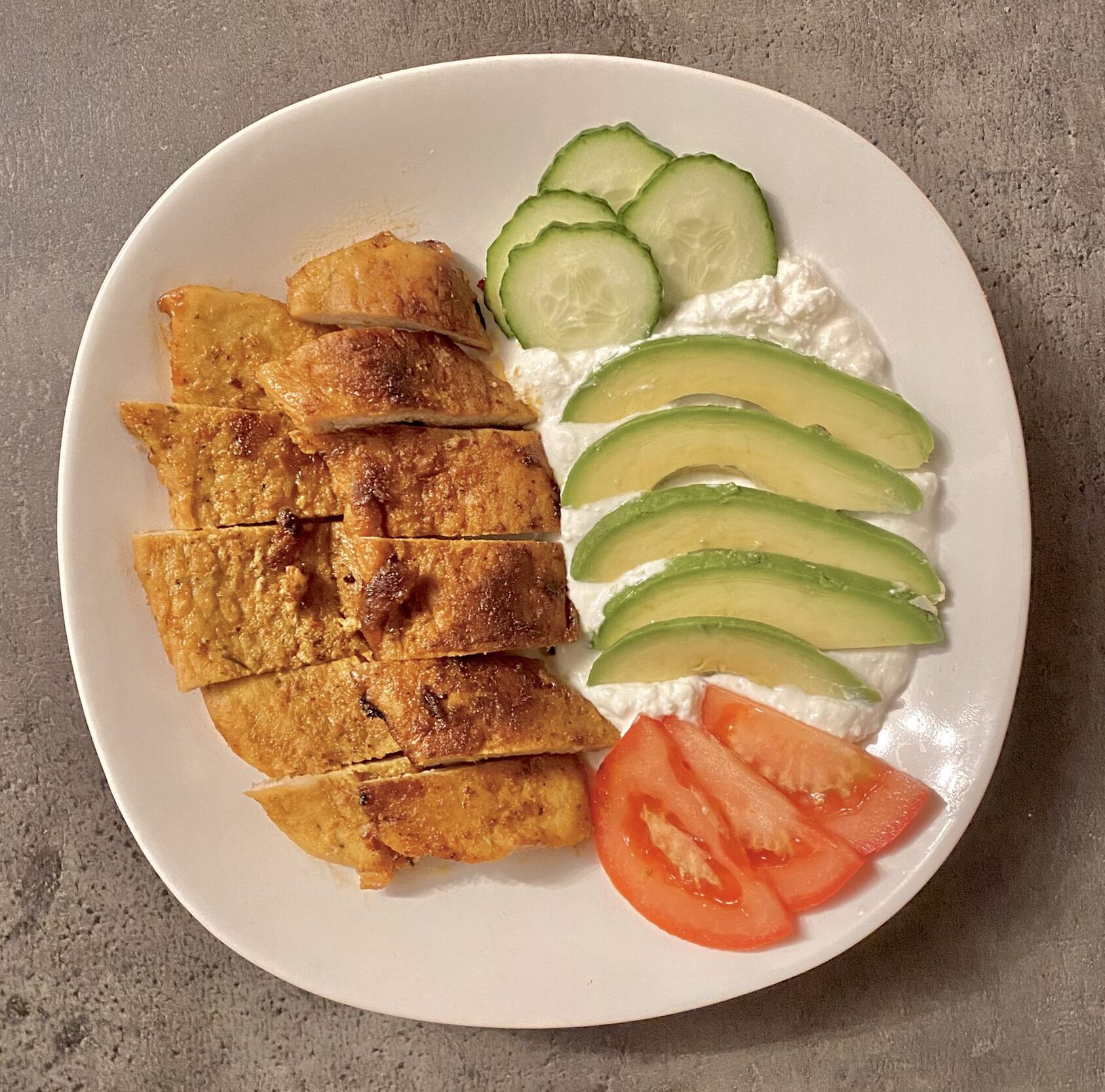 Cotlet de porc cu avocado