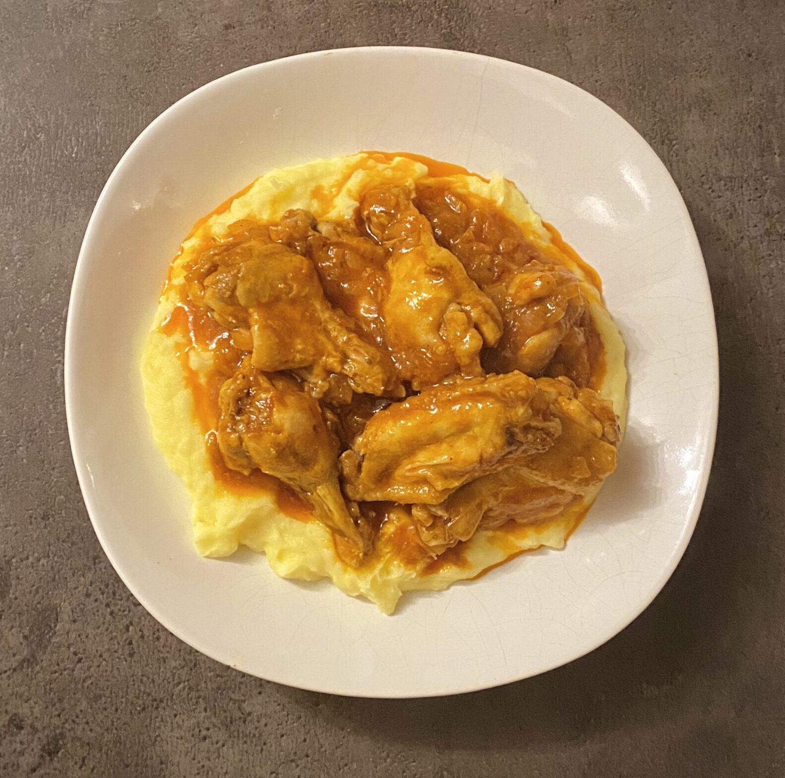 Aripioare de pui cu piure