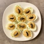 Ouă umplute cu pate