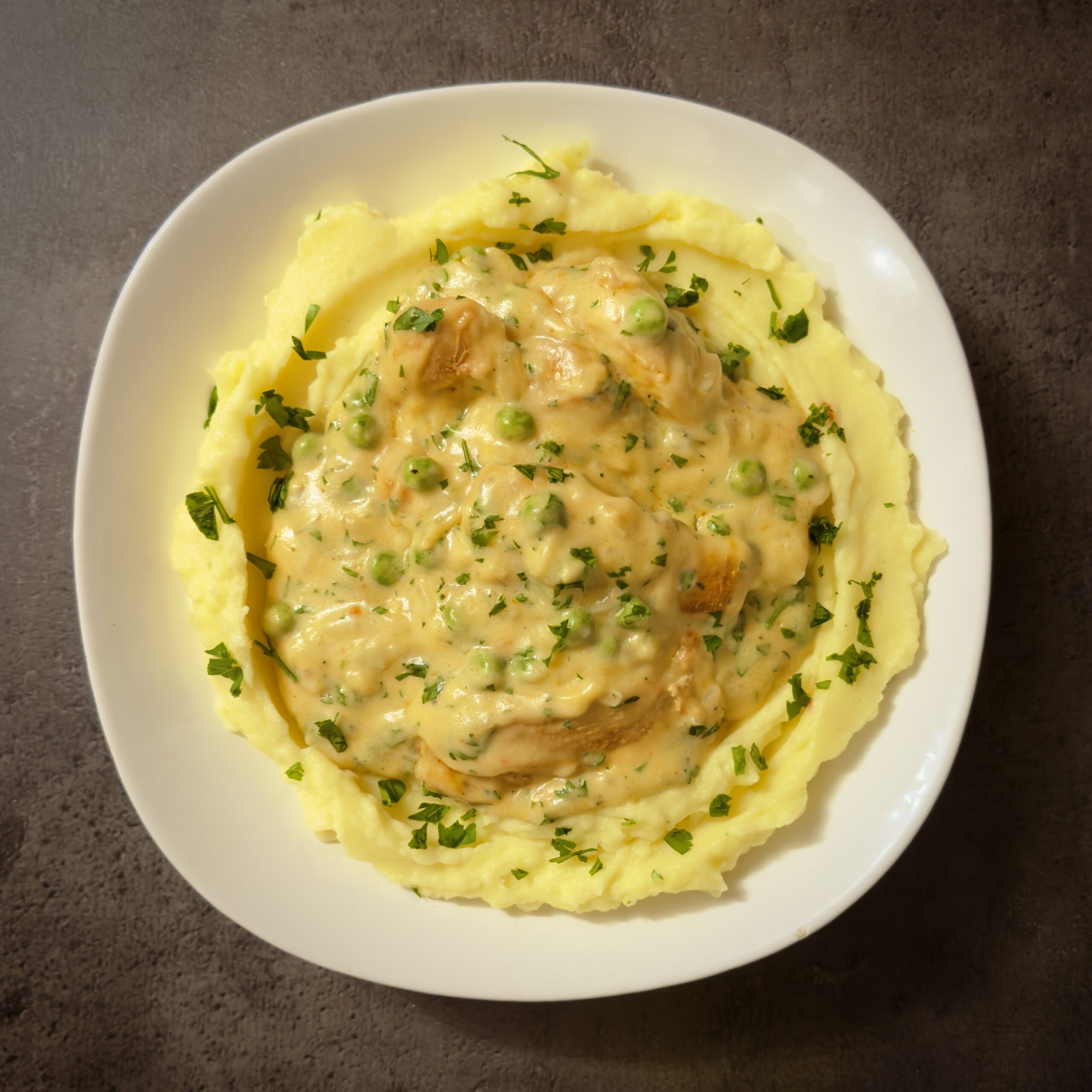 Pui cu mazăre și piure